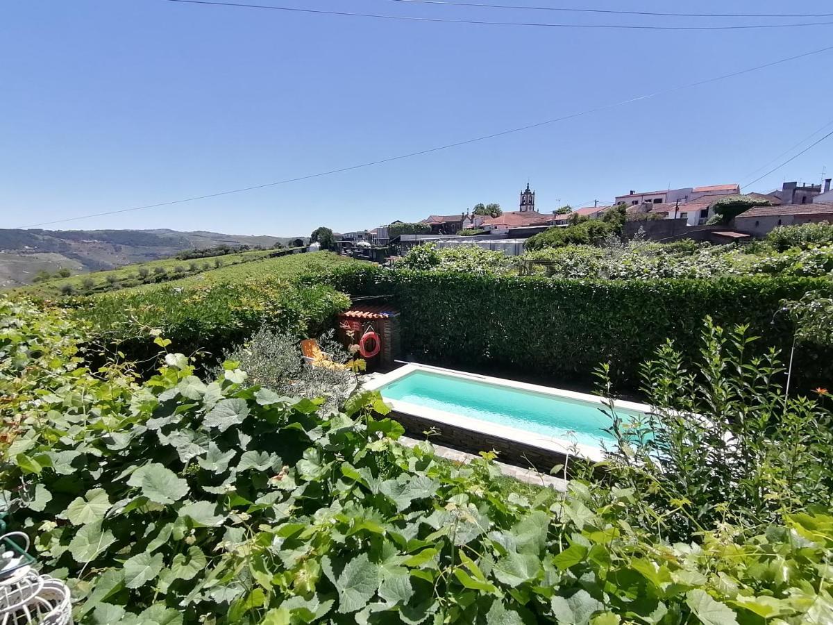 Villa O Ze Ja Dormiu Aqui à Celeiros Extérieur photo