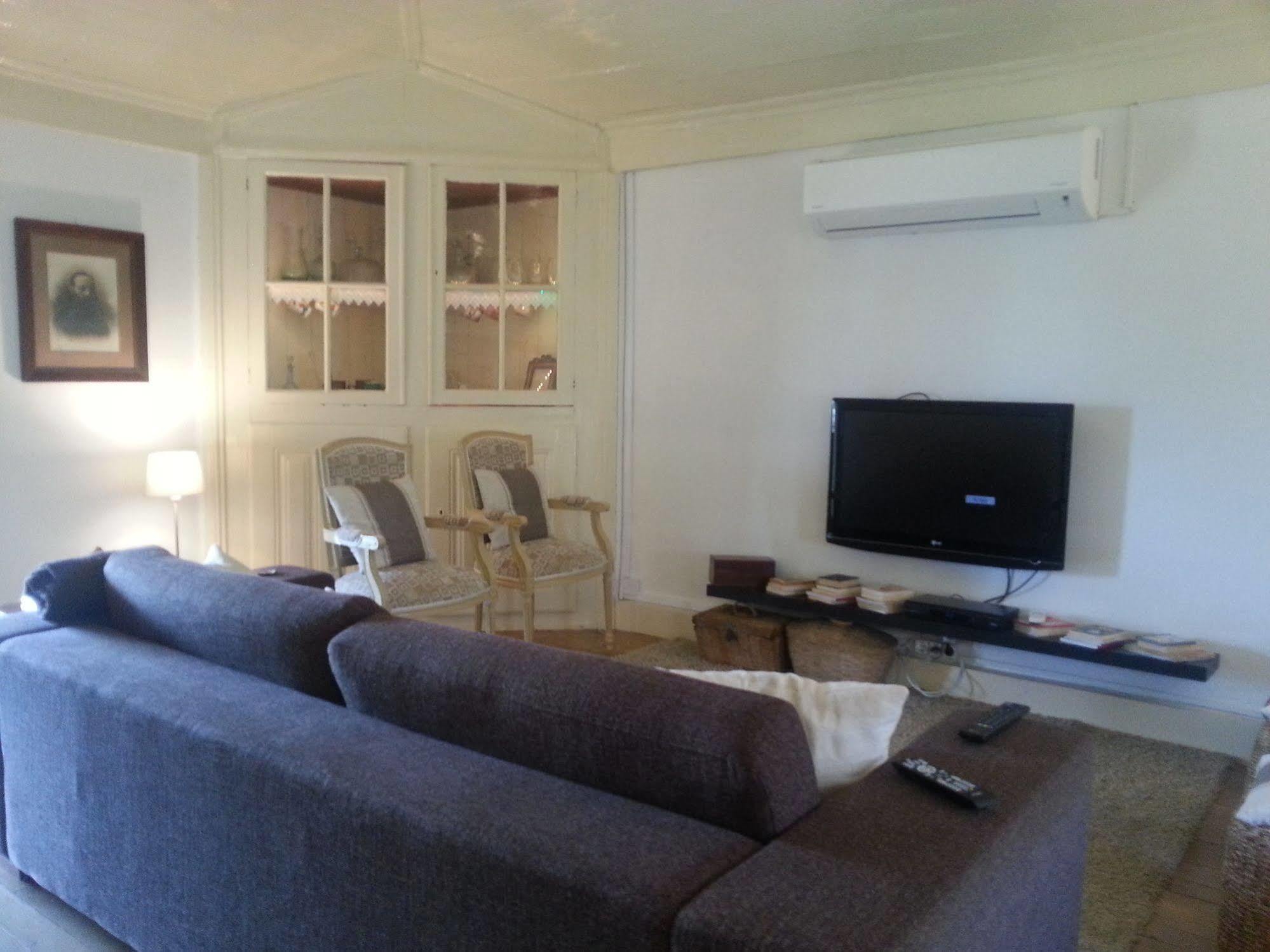Villa O Ze Ja Dormiu Aqui à Celeiros Extérieur photo