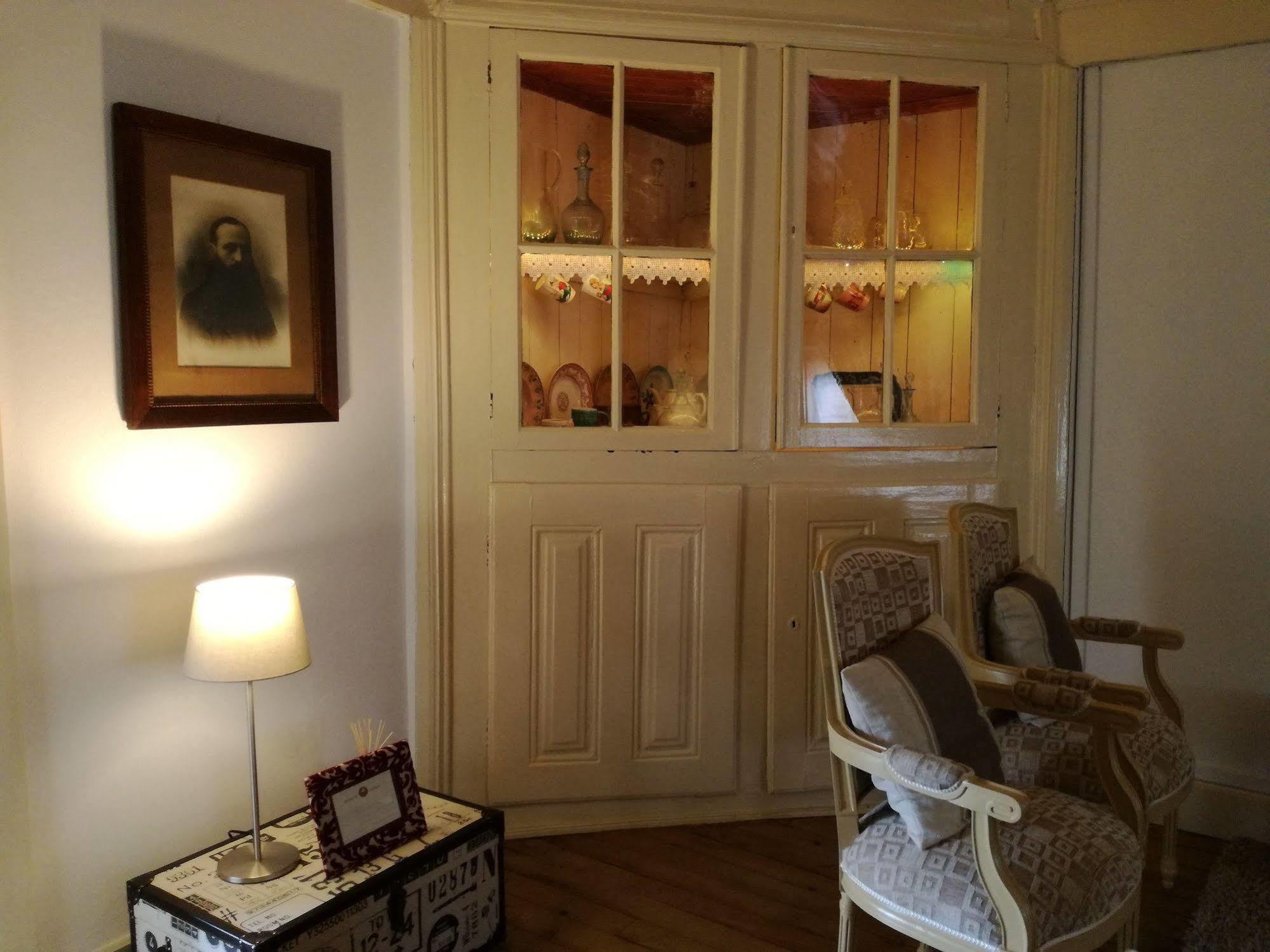 Villa O Ze Ja Dormiu Aqui à Celeiros Extérieur photo