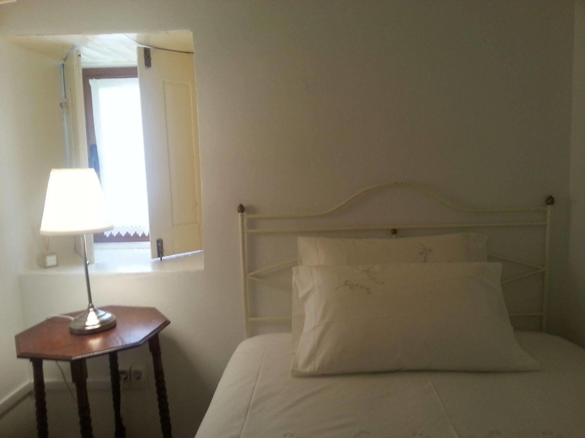 Villa O Ze Ja Dormiu Aqui à Celeiros Extérieur photo